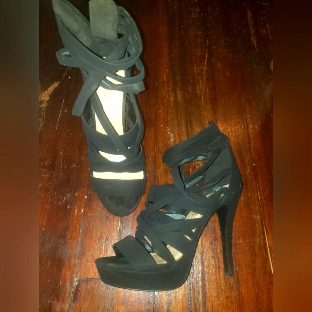 Black Scrappy Heels